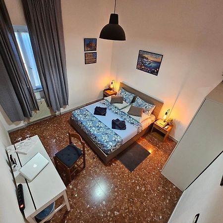 Eva Capital Guest House Vitinia Exterior photo