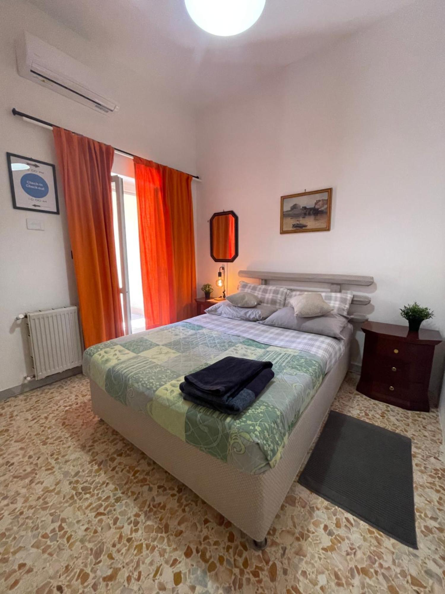 Eva Capital Guest House Vitinia Exterior photo